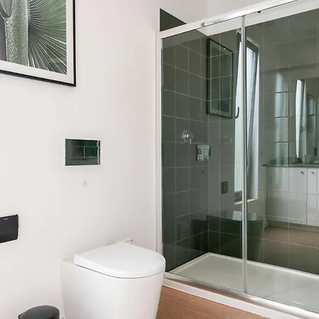 Flamboyant Boutique B&B 4*